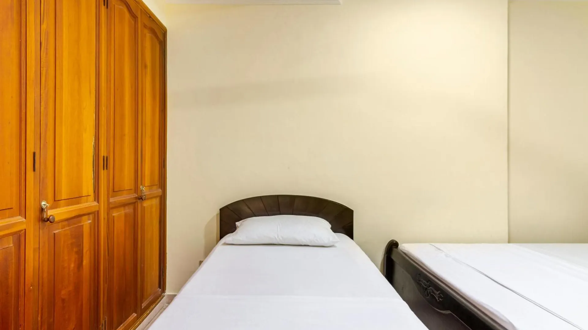 Hostal Cartagonova - Habitaciones Privadas Y Amplias Cerca A Zonas Turisticas Cartagena 0*,  Colombia
