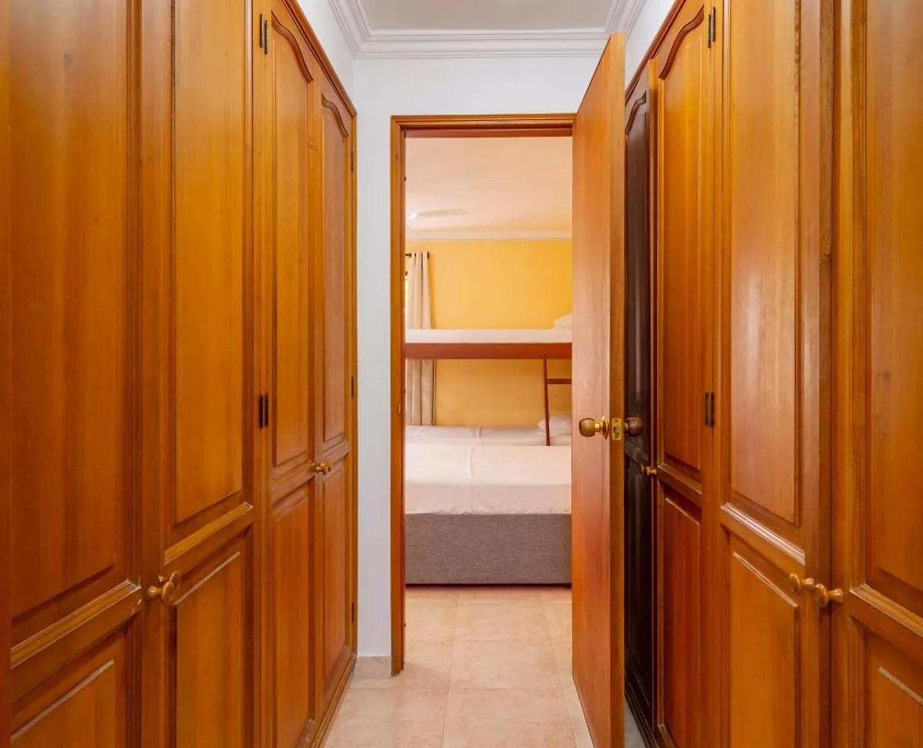 Hostal Cartagonova - Habitaciones Privadas Y Amplias Cerca A Zonas Turisticas Cartagena