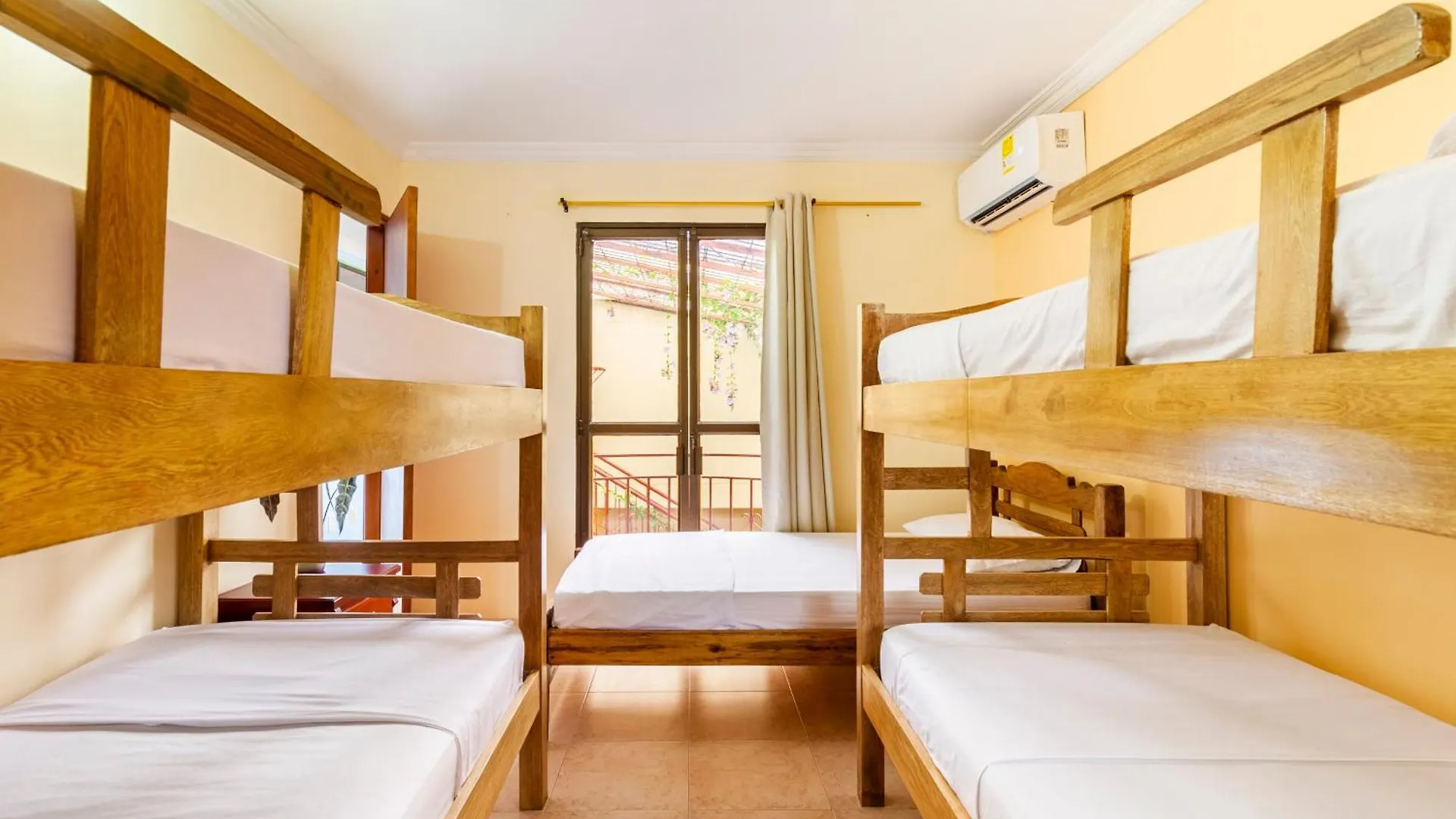 Hostal Cartagonova - Habitaciones Privadas Y Amplias Cerca A Zonas Turisticas Cartagena