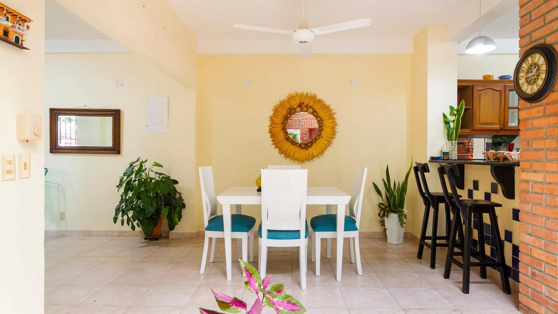 Hostal Cartagonova - Habitaciones Privadas Y Amplias Cerca A Zonas Turisticas Cartagena Kolumbia